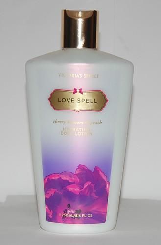Hydrating Body Lotion Love Spell